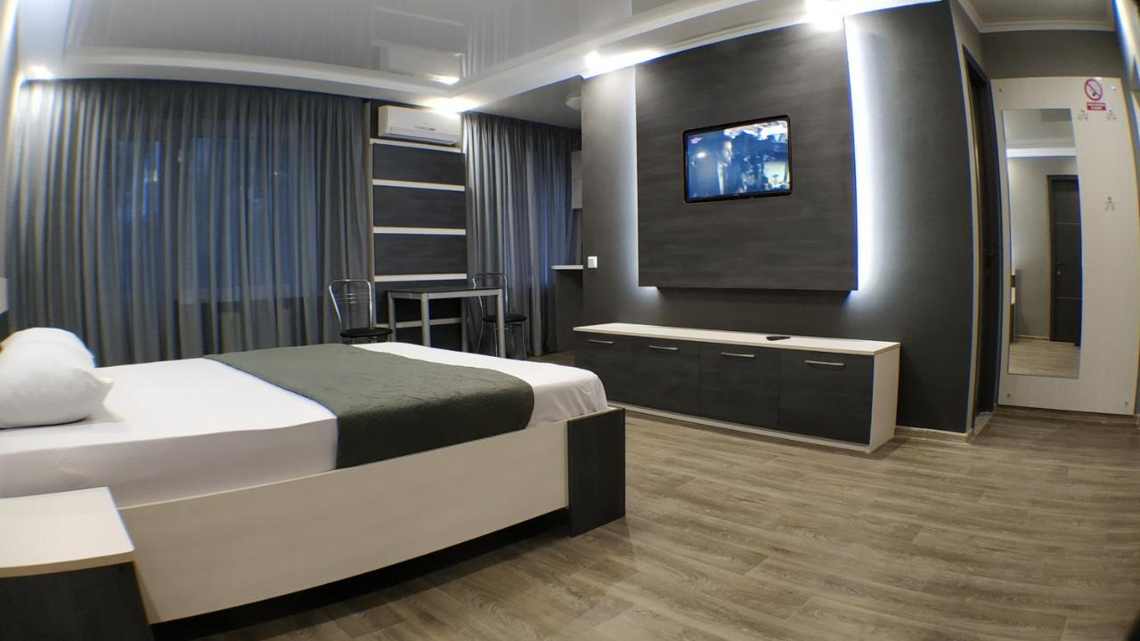 Двухкомнатный Люкс Центр Металлургов 19 Kr Apartments Кривой Рог Екстериор снимка