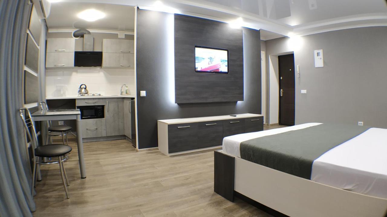 Двухкомнатный Люкс Центр Металлургов 19 Kr Apartments Кривой Рог Екстериор снимка