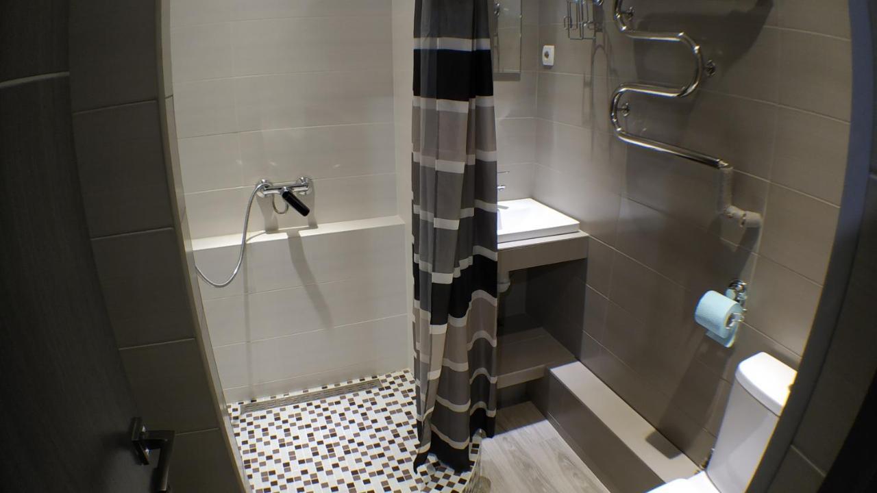 Двухкомнатный Люкс Центр Металлургов 19 Kr Apartments Кривой Рог Екстериор снимка